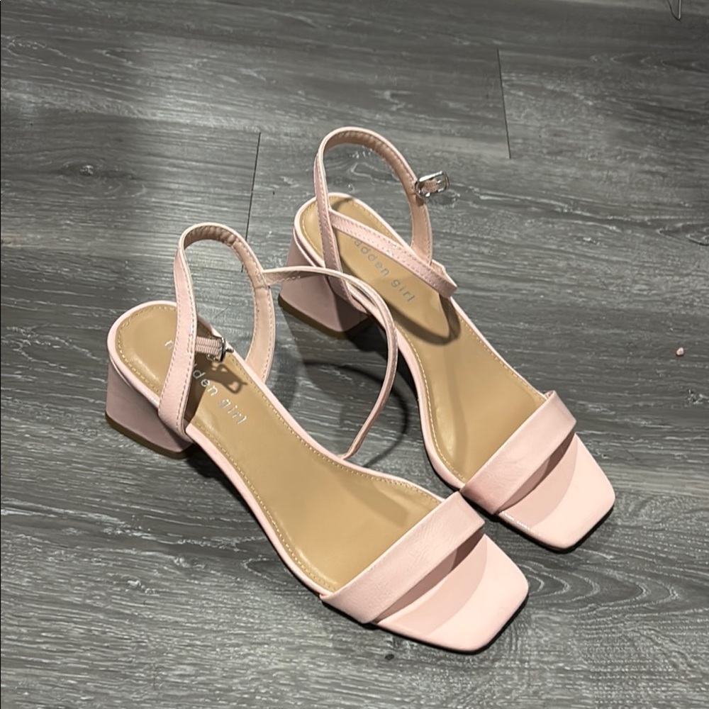 Elegant Pink Women's Sandals